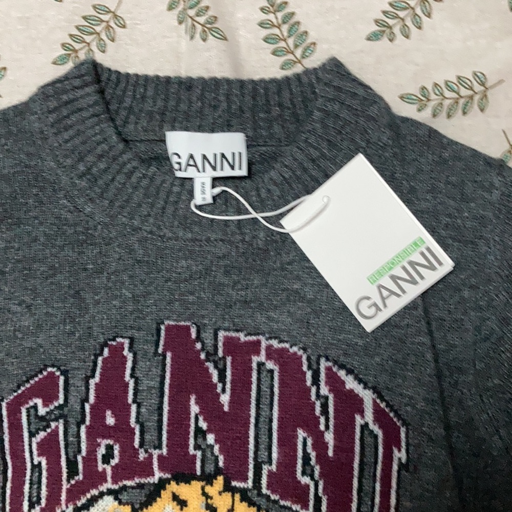 Women’s Relaxed Jersey Tiger sweater size Small - Picture 3 of 6